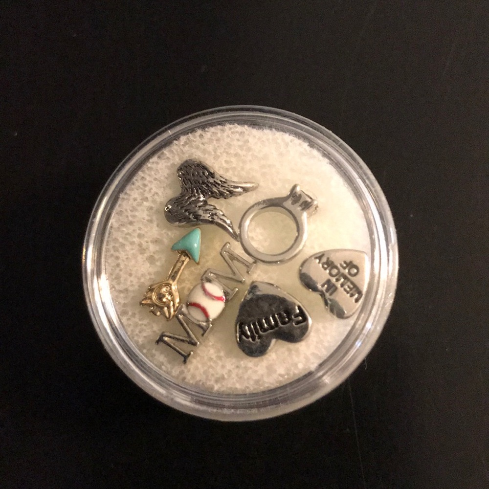 Bundle for Jlail5